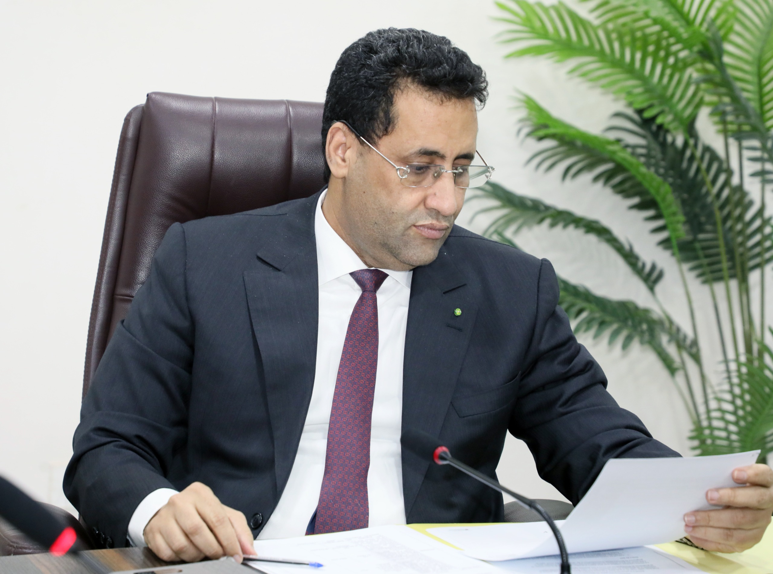 الوزير الأول يوجه بتعزيز الجاهزية لموسم الأمطار وإبقاء لجنة المتابعة في حالة انعقاد دائم