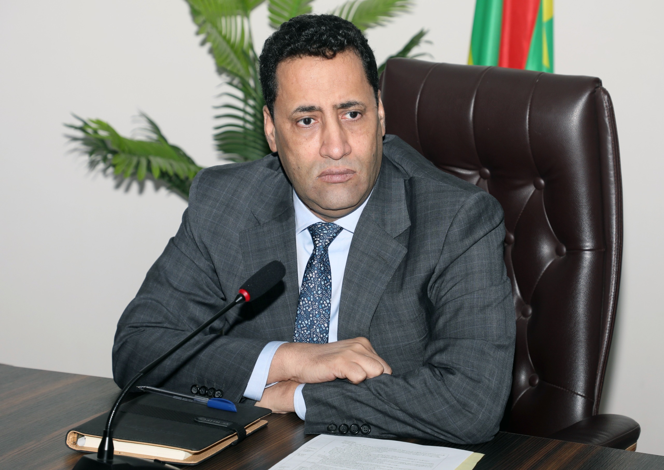 الوزير الأول يؤكد على اعتماد الشفافية والاستحقاق في اكتتاب 3000 موظف ومتعاقد