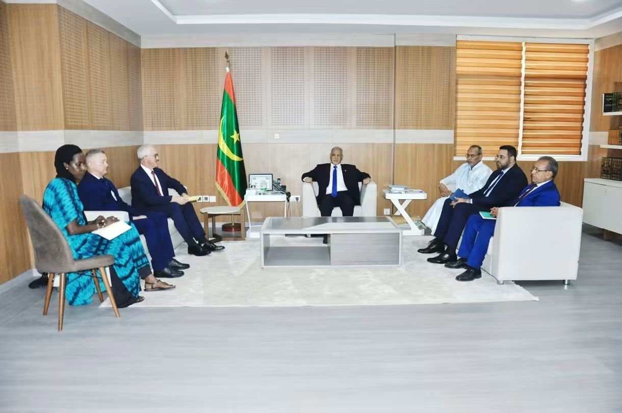 رئيس الجمعية الوطنية يبحث التعاون البرلماني مع بريطانيا وأوكرانيا