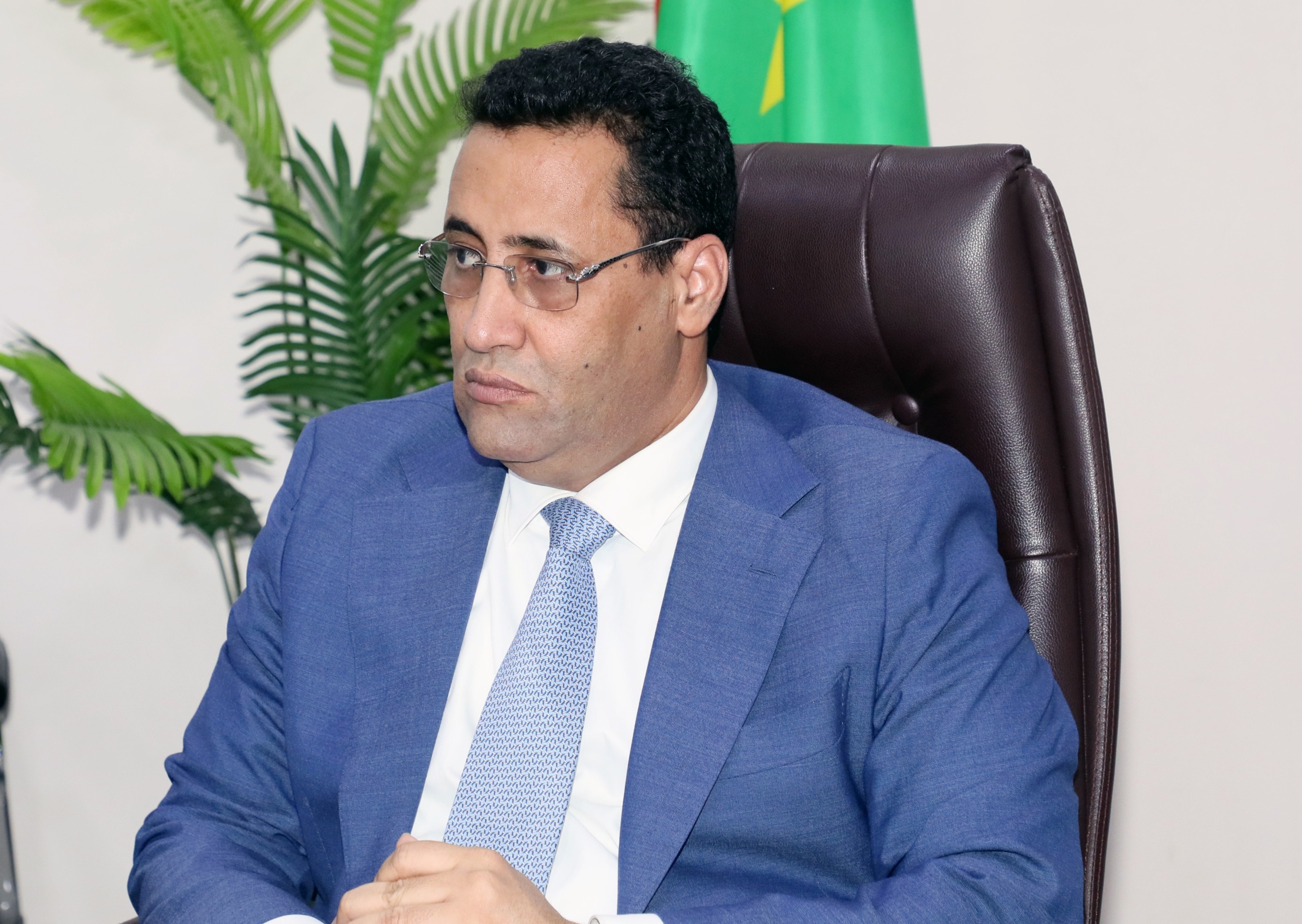 الوزير الأول يوجه بالبدء في تنفيذ توصيات لجنة التحقيق في حريق محطتي الكهرباء